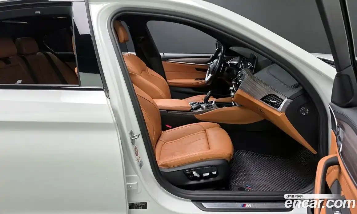 BMW 5-Series 2017 2.0 Автомат в Москве № 192461, фото 17