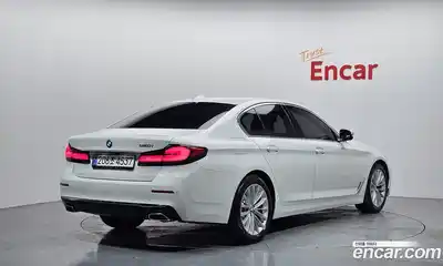 BMW 5-Series 2023 2.0 Автомат в Москве № 192991, миниатюра 2