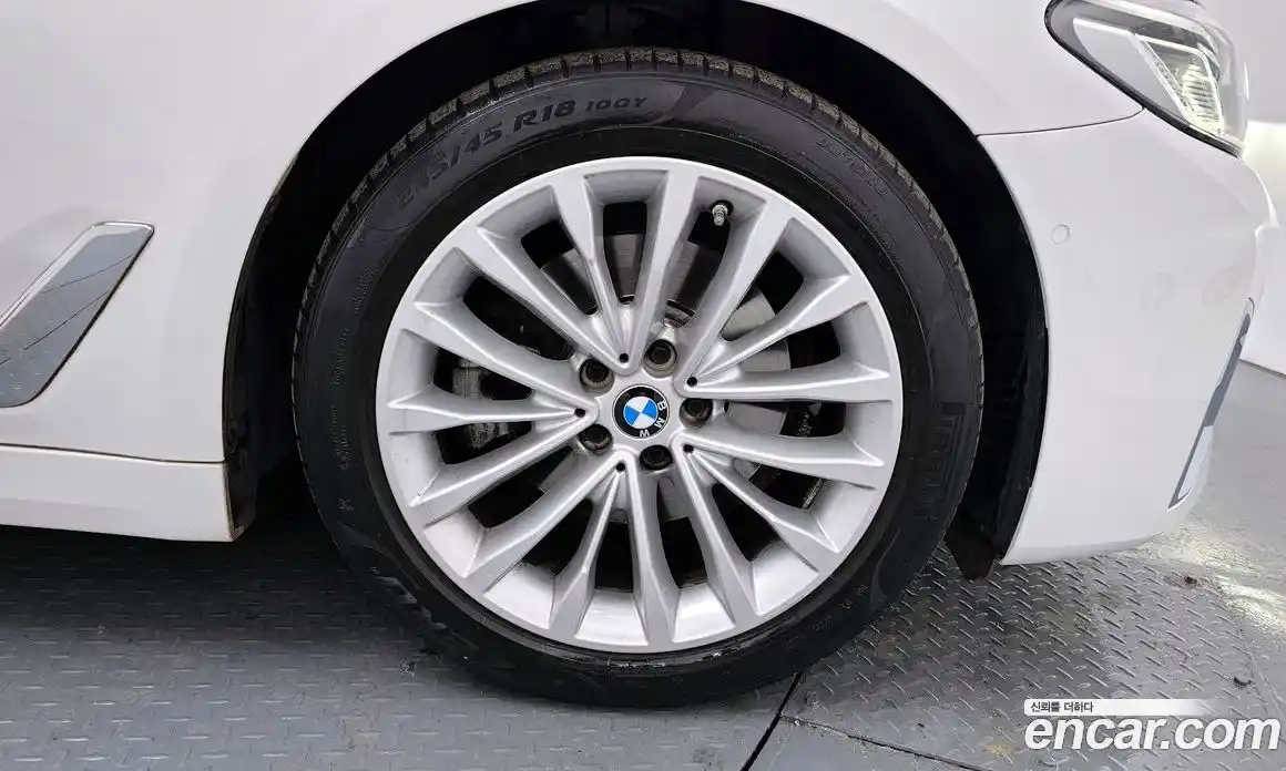 BMW 5-Series 2023 2.0 Автомат в Москве № 192991, фото 5