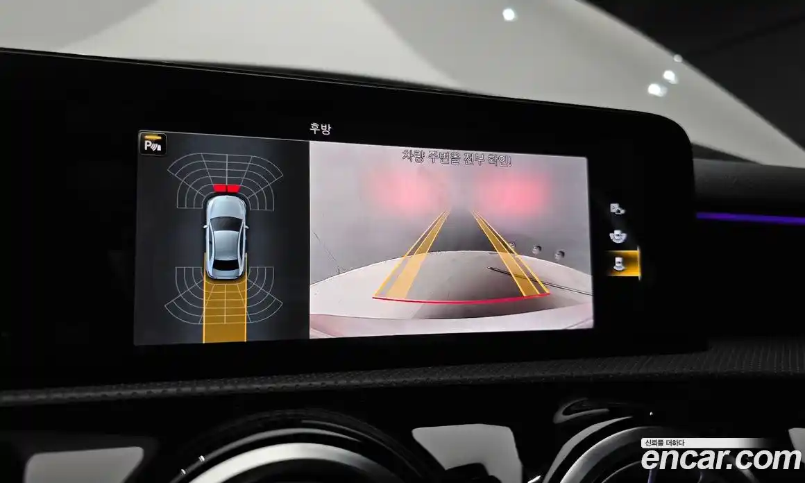 Mercedes-Benz A-Class 2021 2.0 Автомат в Москве № 194047, фото 11