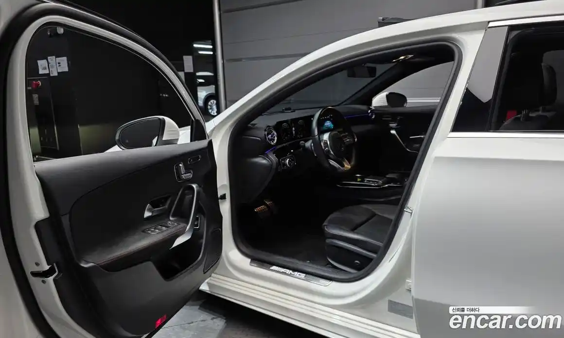 Mercedes-Benz A-Class 2021 2.0 Автомат в Москве № 194047, фото 18