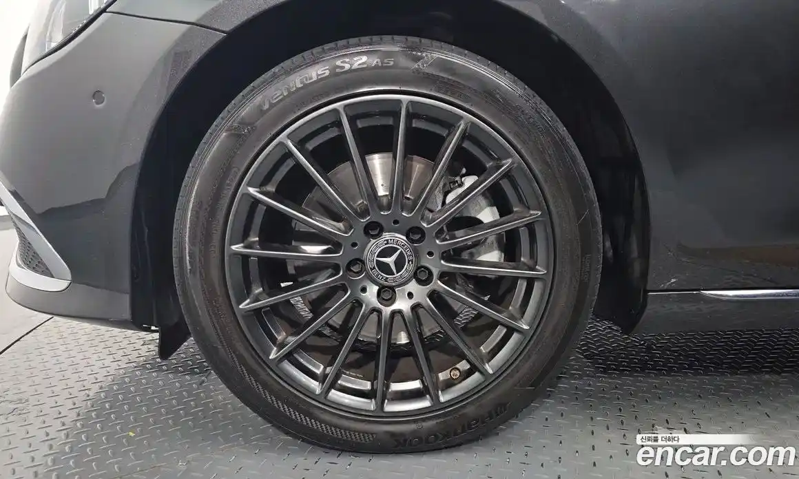 Mercedes-Benz E-Class 2021 2.0 Автомат в Москве № 194217, фото 14