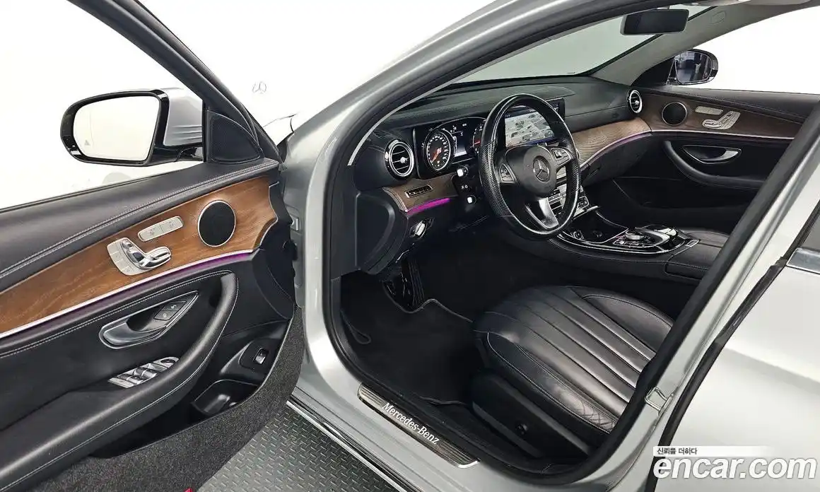 Mercedes-Benz E-Class 2018 1.9 Автомат в Москве № 194773, фото 15