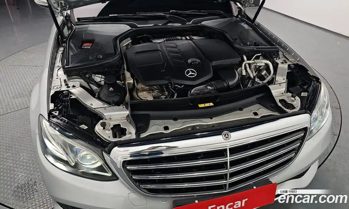 Mercedes-Benz E-Class 2018 1.9 Автомат в Москве № 194773, фото 18