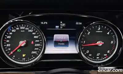 Mercedes-Benz E-Class 2018 1.9 Автомат в Москве № 194773, миниатюра 2