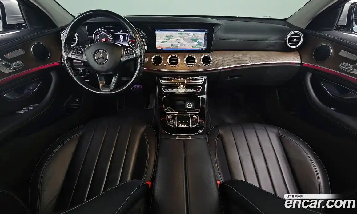 Mercedes-Benz E-Class 2018 1.9 Автомат в Москве № 194773, фото 3