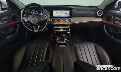 Mercedes-Benz E-Class 2018 1.9 Автомат в Москве № 194773, миниатюра 3