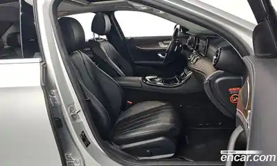 Mercedes-Benz E-Class 2018 1.9 Автомат в Москве № 194773, миниатюра 9