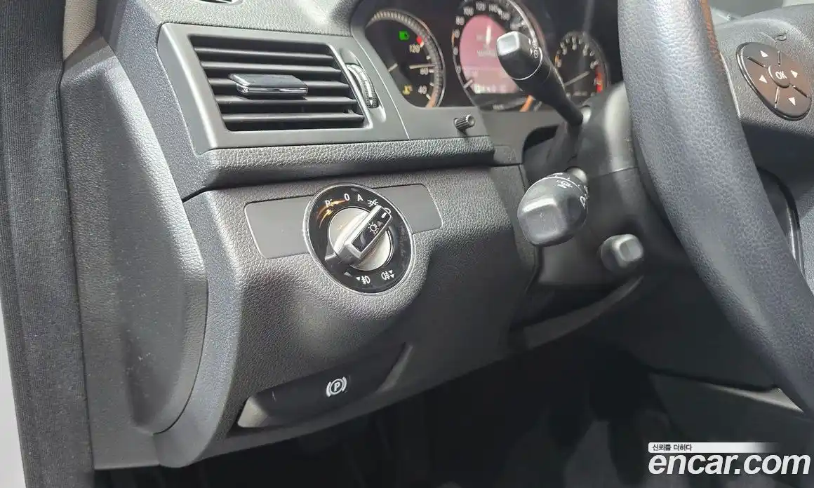 Mercedes-Benz C-Class 2010 1.8 Автомат в Москве № 195669, фото 14