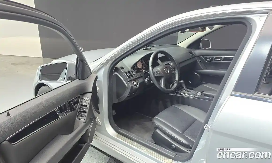 Mercedes-Benz C-Class 2010 1.8 Автомат в Москве № 195669, фото 15