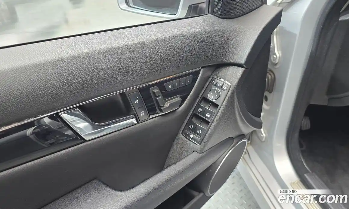 Mercedes-Benz C-Class 2010 1.8 Автомат в Москве № 195669, фото 20