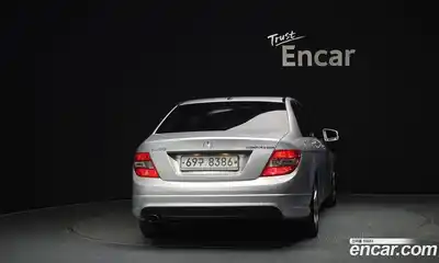 Mercedes-Benz C-Class 2010 1.8 Автомат в Москве № 195669, миниатюра 3