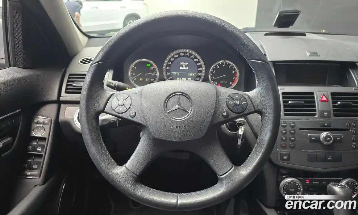 Mercedes-Benz C-Class 2010 1.8 Автомат в Москве № 195669, фото 9