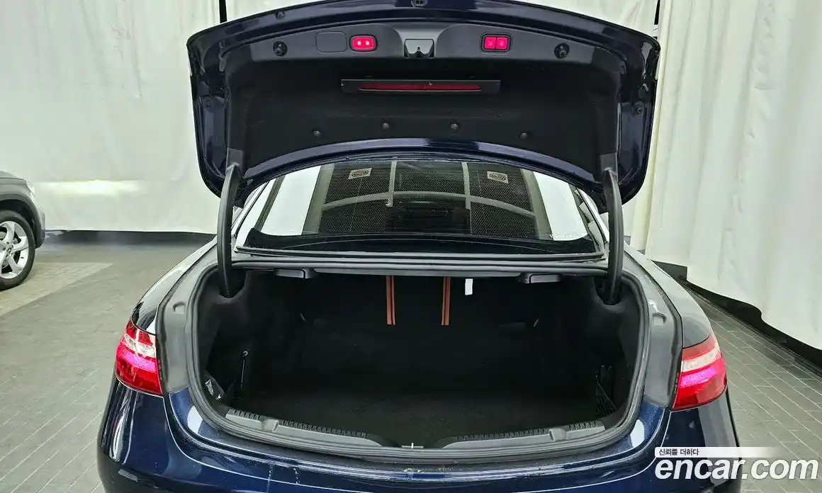 Mercedes-Benz E-Class 2019 1.9 Автомат в Москве № 195671, фото 20