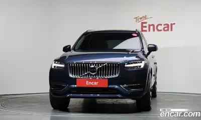 Volvo XC90, 2022