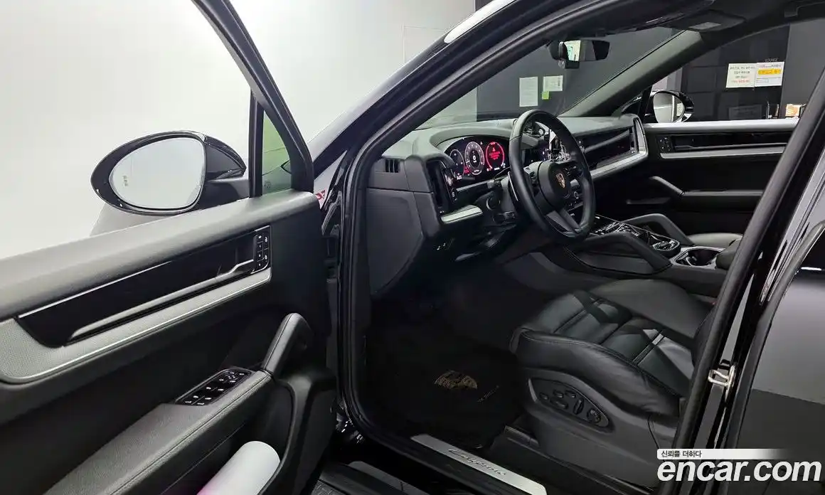 Porsche Cayenne 2024 3.0 Автомат в Москве № 197190, фото 7