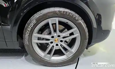 Porsche Cayenne 2024 3.0 Автомат в Москве № 197190, миниатюра 8