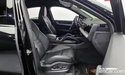 Porsche Cayenne 2024 3.0 Автомат в Москве № 197190, миниатюра 9