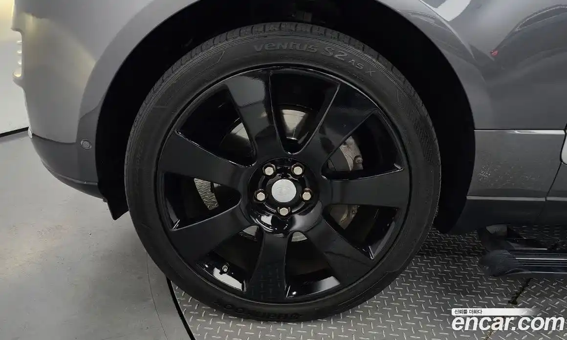 Land Rover Range-Rover 2016 4.4 Автомат в Москве № 198244, фото 4