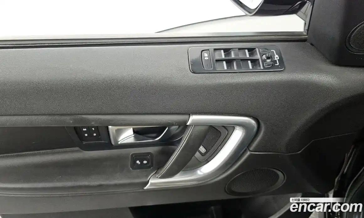 Land Rover Discovery Sport 2019 2.0 Автомат в Москве № 198247, фото 16