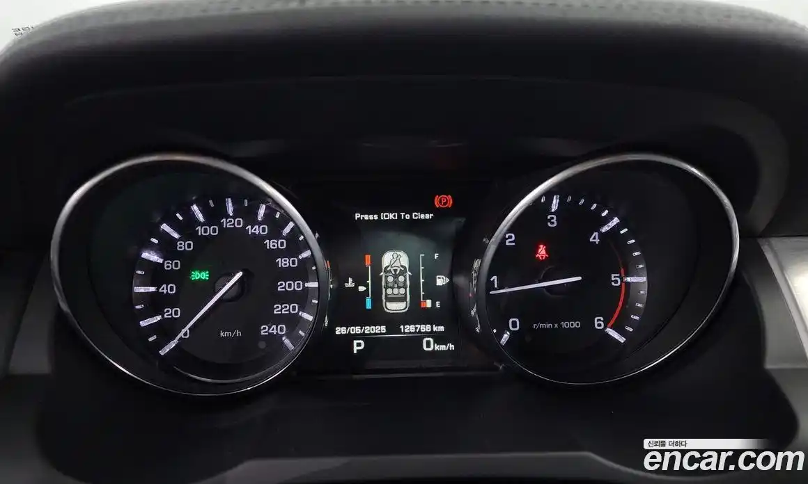 Land Rover Range-Rover Evoque 2015 2.2 Автомат в Москве № 198265, фото 11