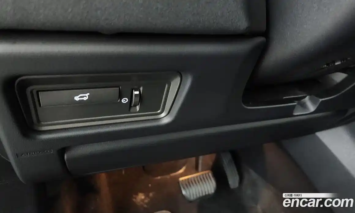 Land Rover Range-Rover Evoque 2015 2.2 Автомат в Москве № 198265, фото 5