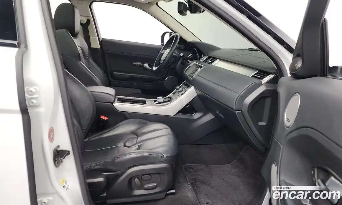 Land Rover Range-Rover Evoque 2015 2.2 Автомат в Москве № 198265, фото 10