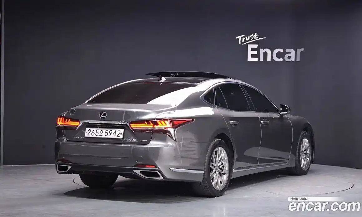 Lexus LS 2018 3.4 Автомат в Москве № 198911, фото 4