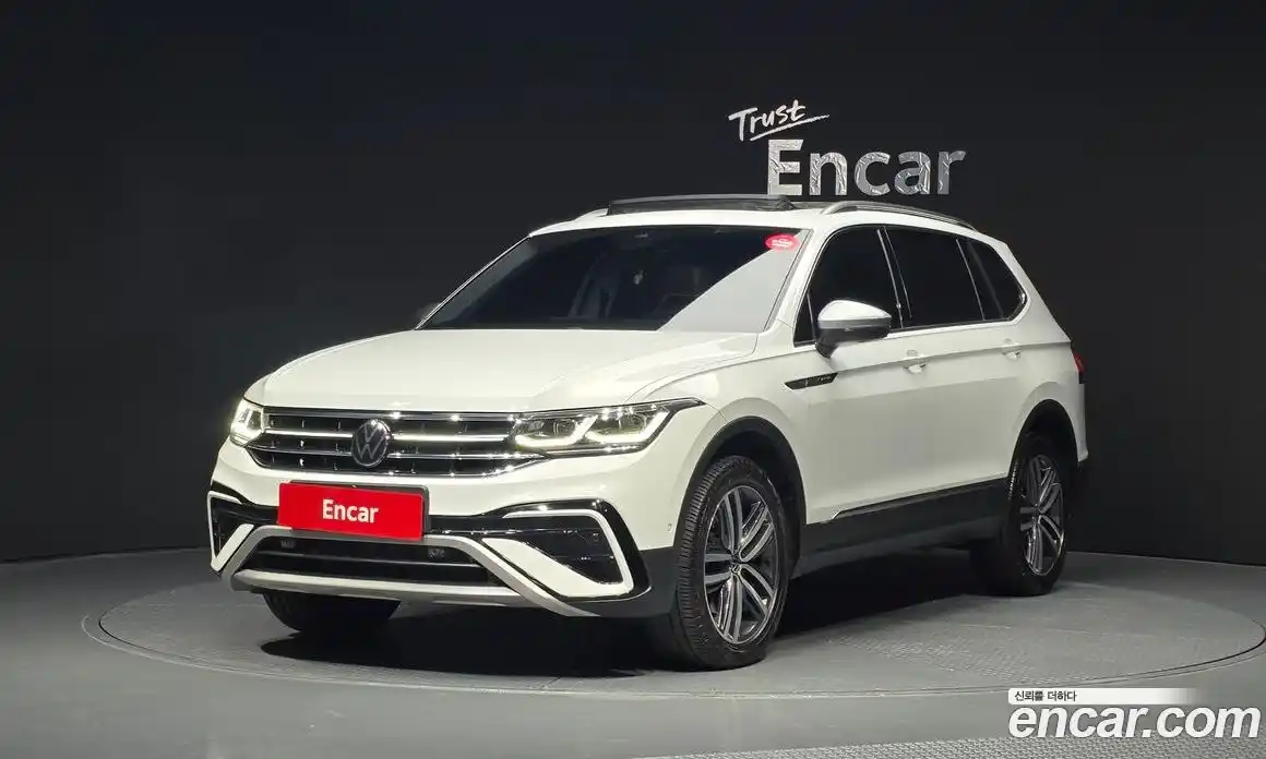 Volkswagen Tiguan 2023 2.0 Автомат в Москве № 199109, фото 13