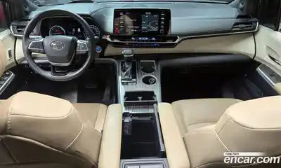 Toyota Sienna 2022 2.5 Автомат в Москве № 199632, миниатюра 2