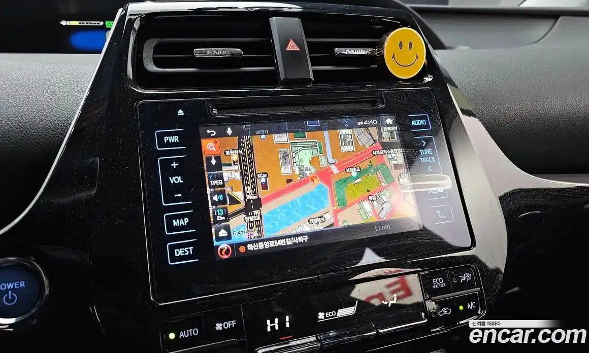 Toyota Prius 2016 1.8 Автомат в Москве № 199644, фото 16