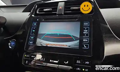 Toyota Prius 2016 1.8 Автомат в Москве № 199644, миниатюра 2