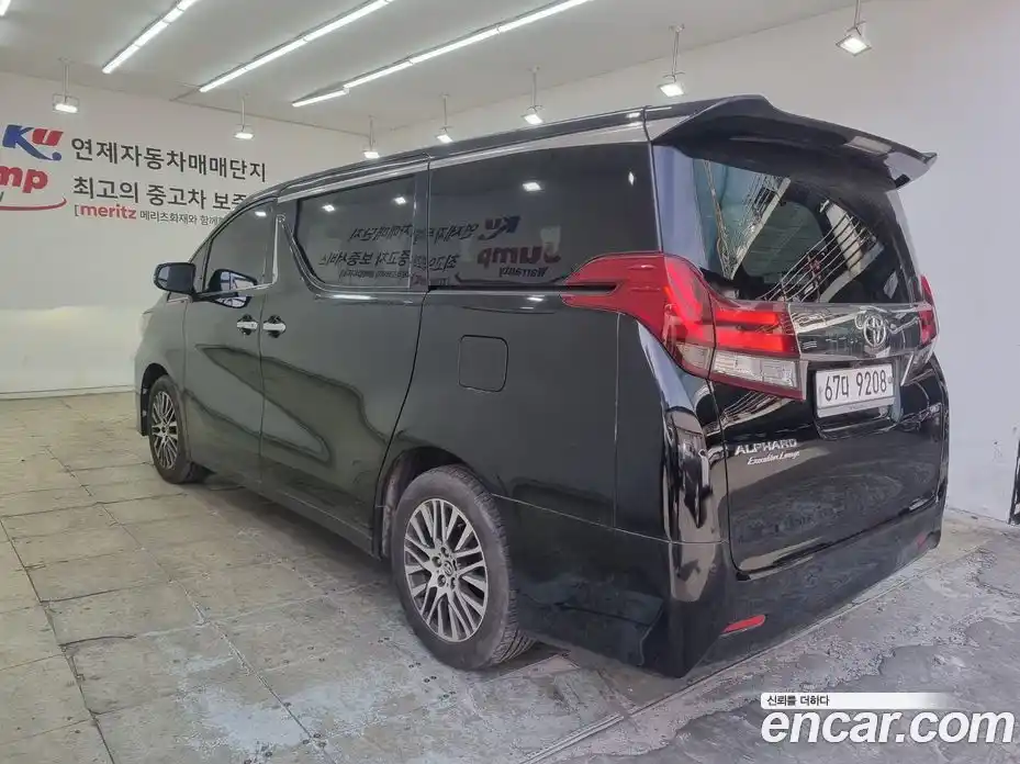 Toyota Alphard 2017 3.5 Автомат в Москве № 199707, фото 3