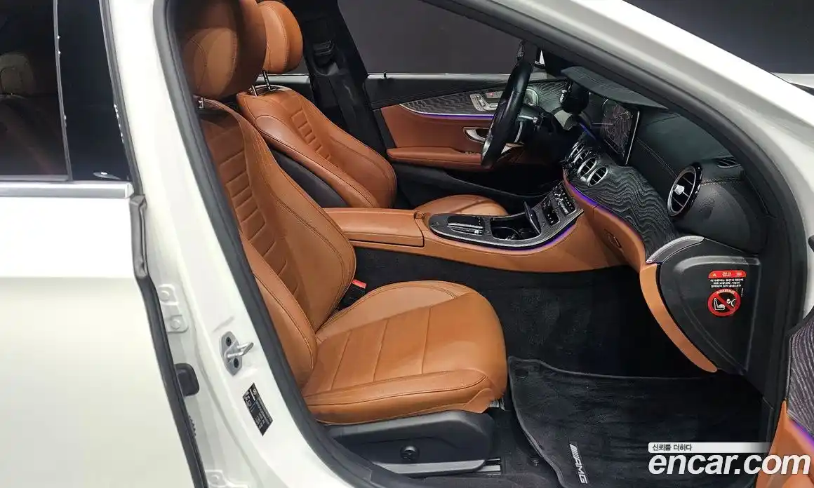 Mercedes-Benz E-Class 2021 2.0 Автомат в Москве № 212073, фото 2