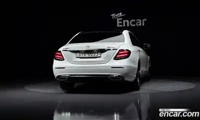 Mercedes-Benz E-Class 2017 2.0 Автомат в Москве № 212130, миниатюра 9