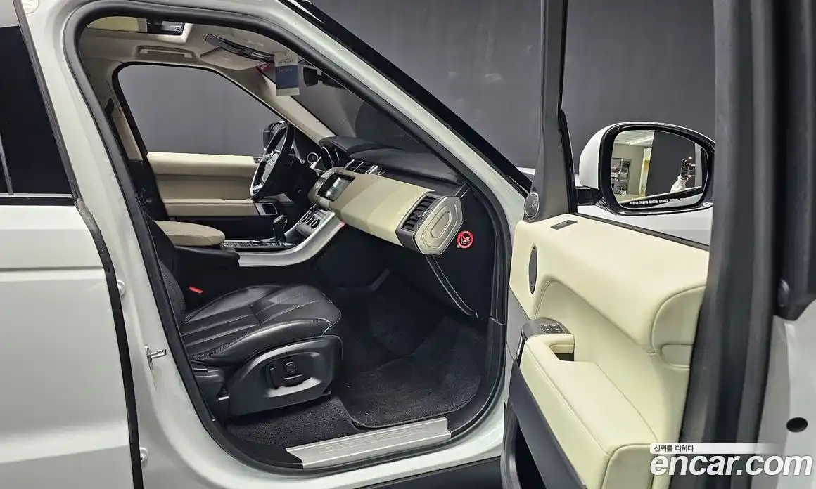 Land Rover Range-Rover Sport 2017 3.0 Автомат в Москве № 213602, фото 13