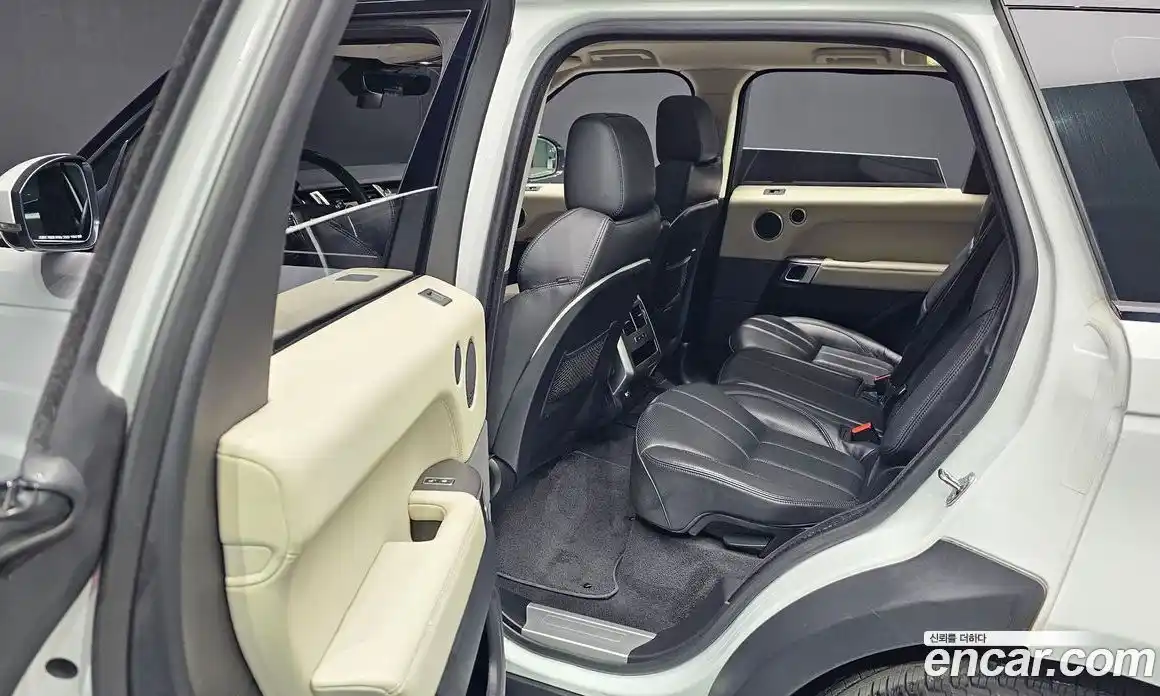 Land Rover Range-Rover Sport 2017 3.0 Автомат в Москве № 213602, фото 15