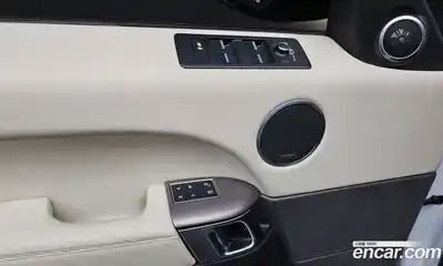 Land Rover Range-Rover Sport 2017 3.0 Автомат в Москве № 213602, миниатюра 8