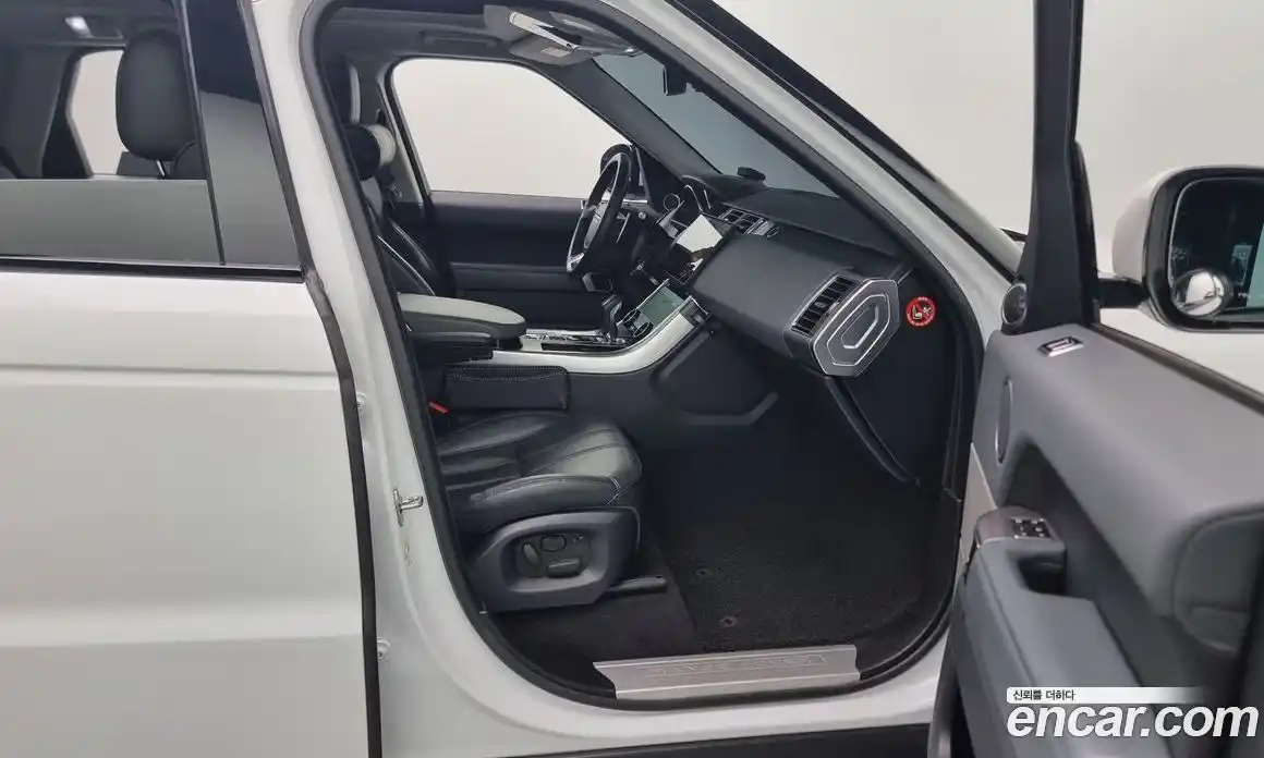 Land Rover Range-Rover Sport 2013 3.0 Автомат в Москве № 213757, фото 15