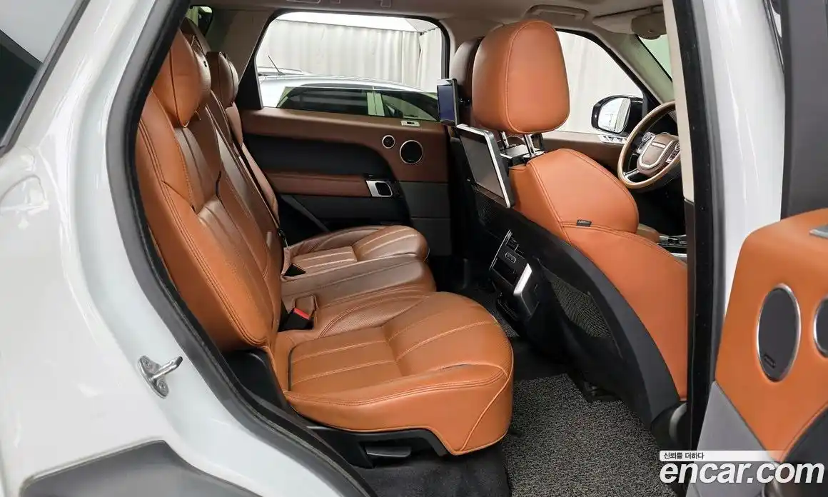 Land Rover Range-Rover Sport 2014 3.0 Автомат в Москве № 213782, фото 2