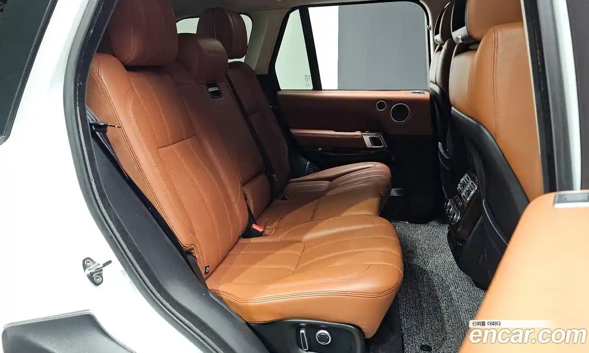 Land Rover Range-Rover 2016 5.0 Автомат в Москве № 213841, фото 12