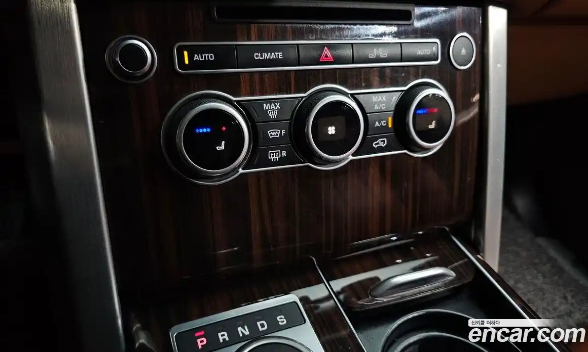 Land Rover Range-Rover 2016 5.0 Автомат в Москве № 213841, фото 16