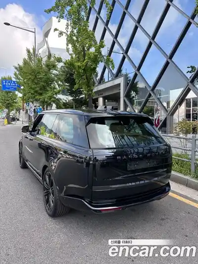 Land Rover Range-Rover 2025 4.4 Автомат в Москве № 213870, миниатюра 3