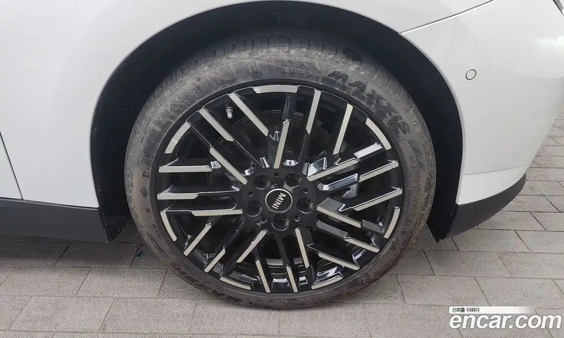 Mini Cooper 2024 0.1 Автомат в Москве № 213921, фото 5