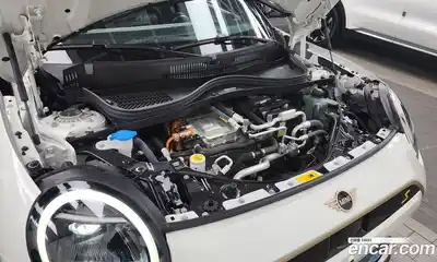 Mini Cooper 2024 0.1 Автомат в Москве № 213921, миниатюра 10