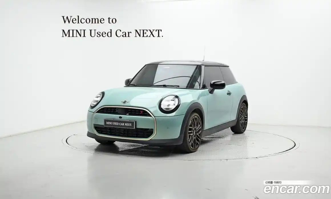 Mini Cooper 2025 2.0 Автомат в Москве № 214036, фото 1