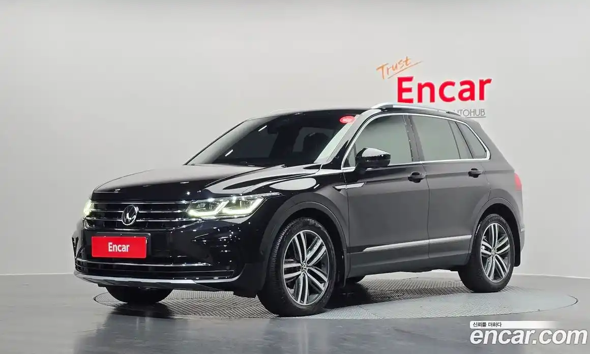 Volkswagen Tiguan 2022 2.0 Автомат в Москве № 214983, фото 8