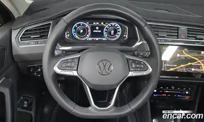 Volkswagen Tiguan 2022 2.0 Автомат в Москве № 214983, миниатюра 9
