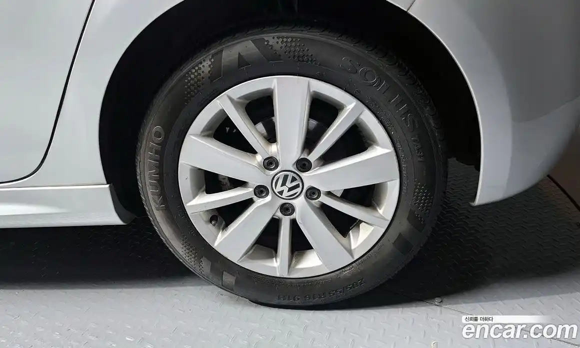 Volkswagen Golf 2013 1.6 Автомат в Москве № 215287, фото 13