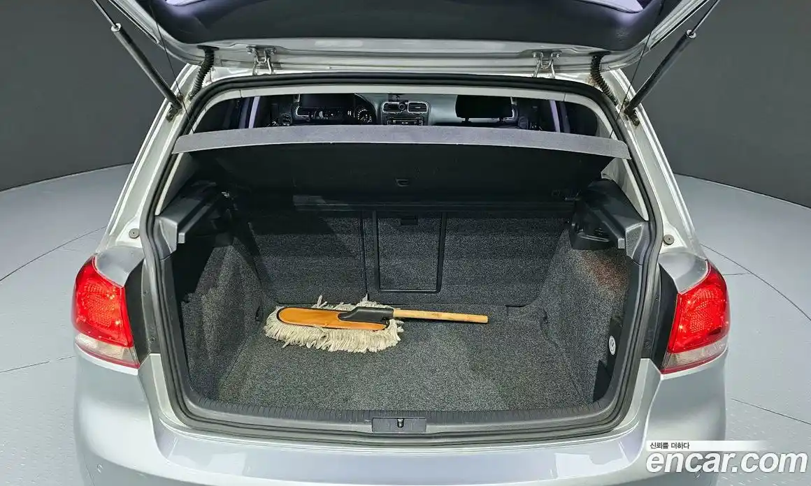 Volkswagen Golf 2013 1.6 Автомат в Москве № 215287, фото 18